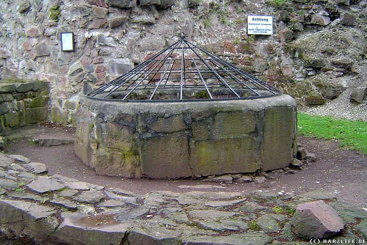 Der Burgbrunnen der Burg Hohnstein