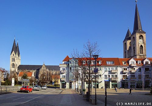 Das Stadtzentrum von Halberstadt Halberstadt - Martiniplan mit Dom und Martinikirche