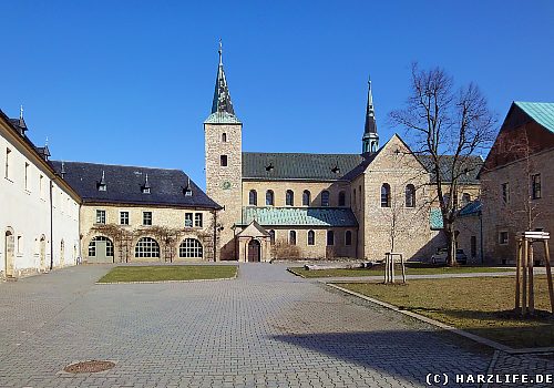 Auf dem Klostergelände Kloster Huysburg
