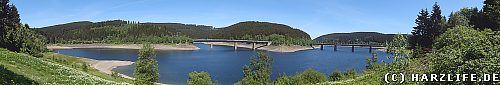 Stra&szlig;enbr&uuml;cken &uuml;ber den Okerstausee